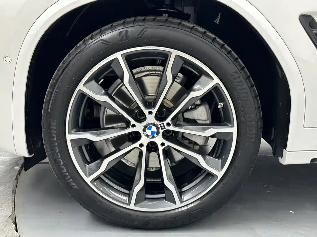 BMW X3 — фото 23