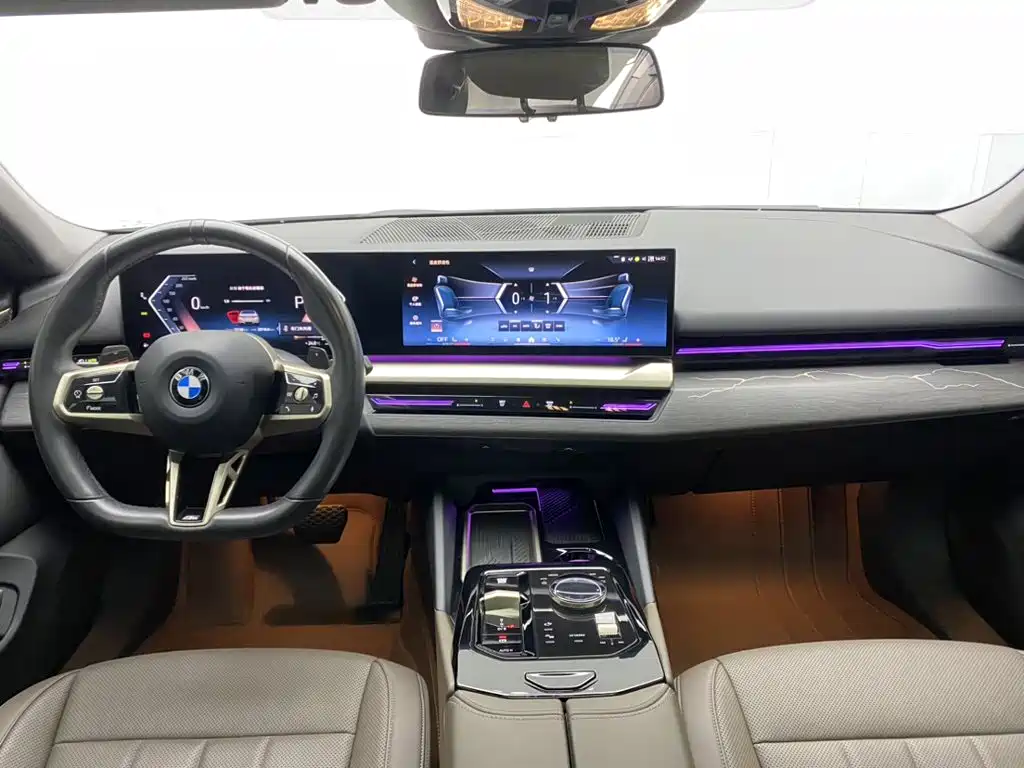 BMW 5 Series — фото 13