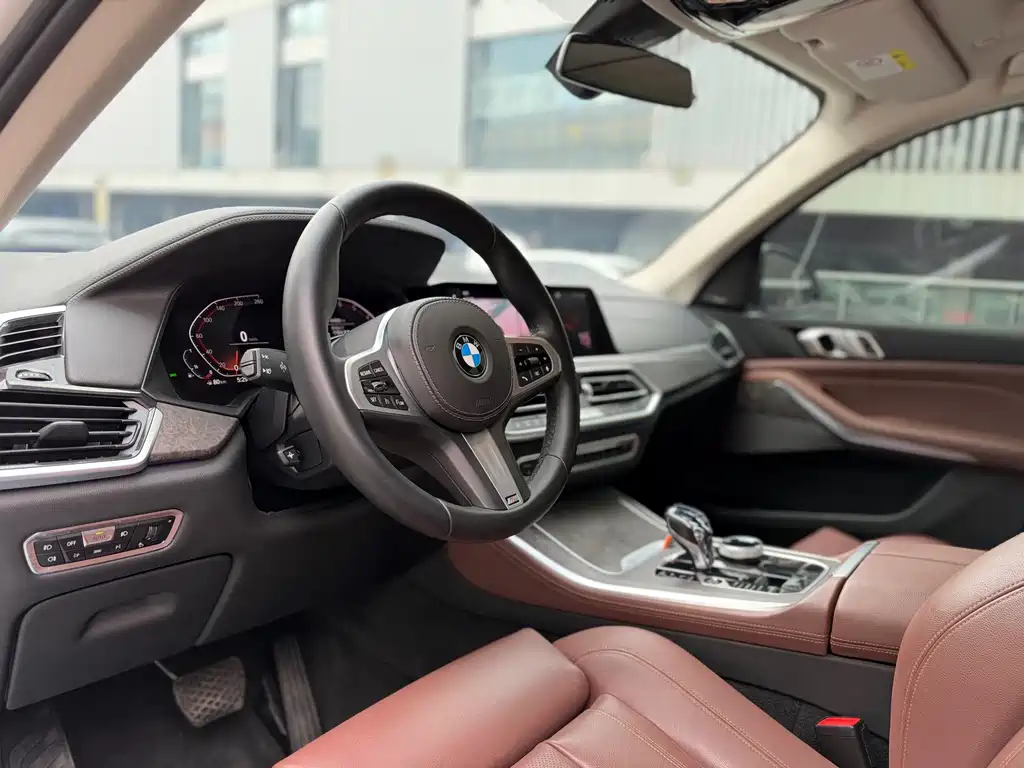 BMW X5 (Import) — фото 6