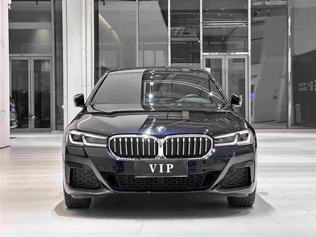 BMW 5 Series — фото 2
