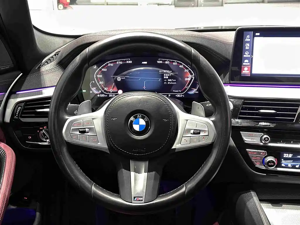 BMW 5 Series — фото 17