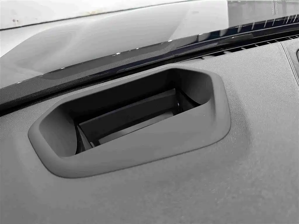 BMW 5 Series — фото 18