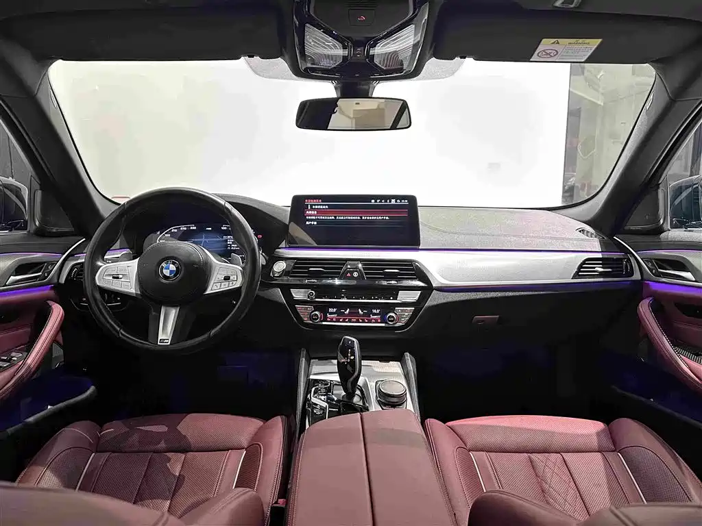 BMW 5 Series — фото 26