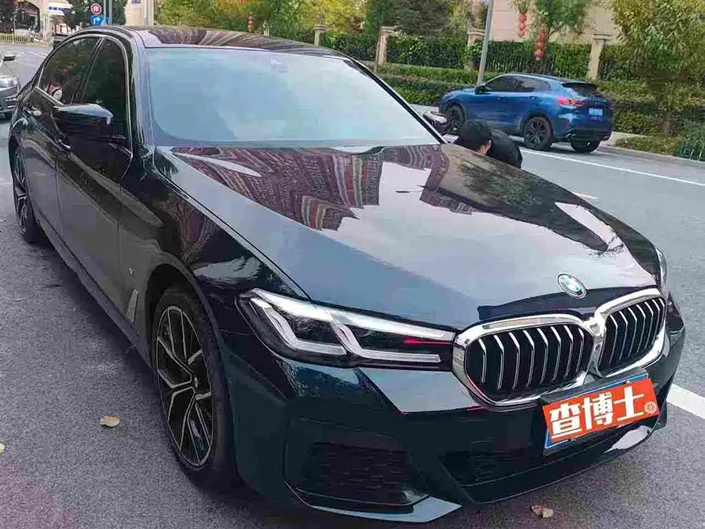 BMW 5 Series — фото 2