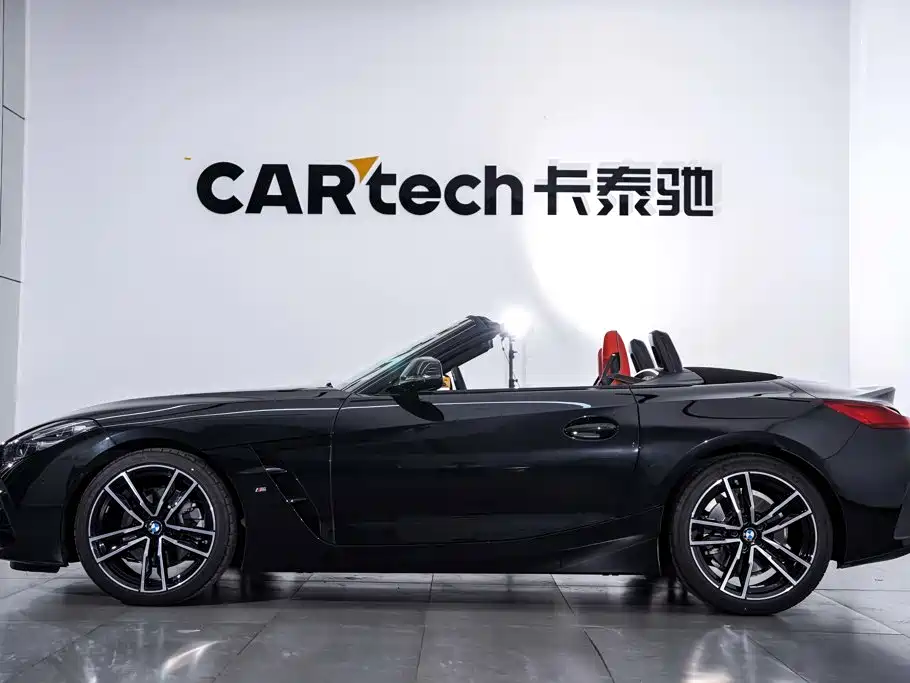 BMW Z4 — фото 9