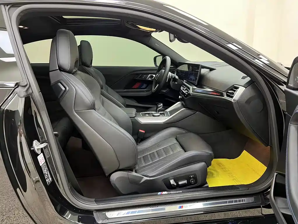 BMW M240i — фото 31