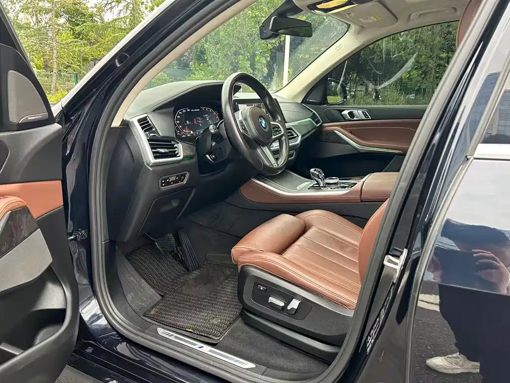 BMW X5 (Import) — фото 4