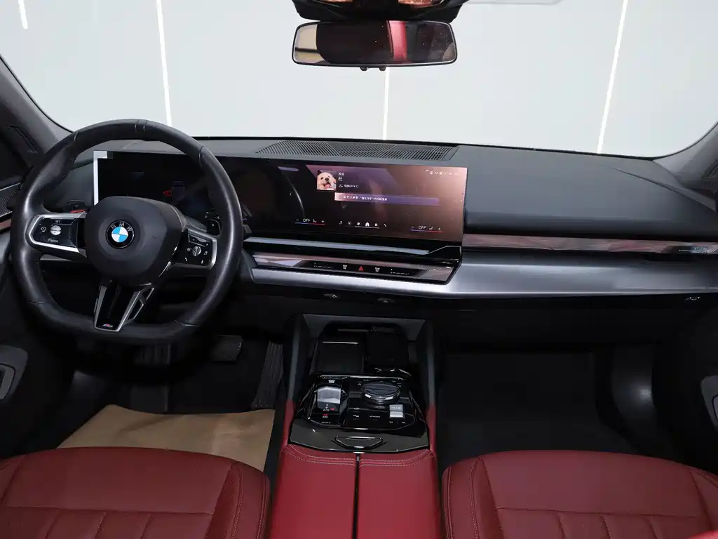 BMW 5 Series — фото 14