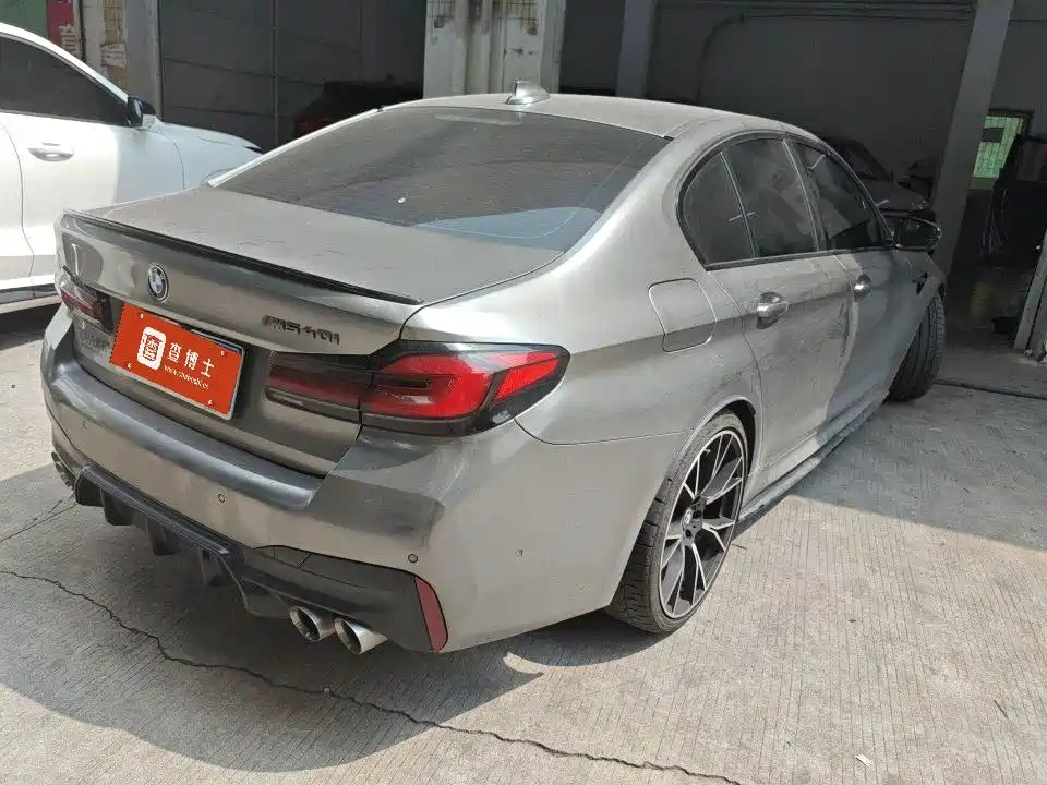 BMW 5 Series (Import) — фото 2