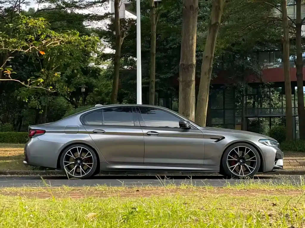 BMW 5 Series (Import) — фото 8