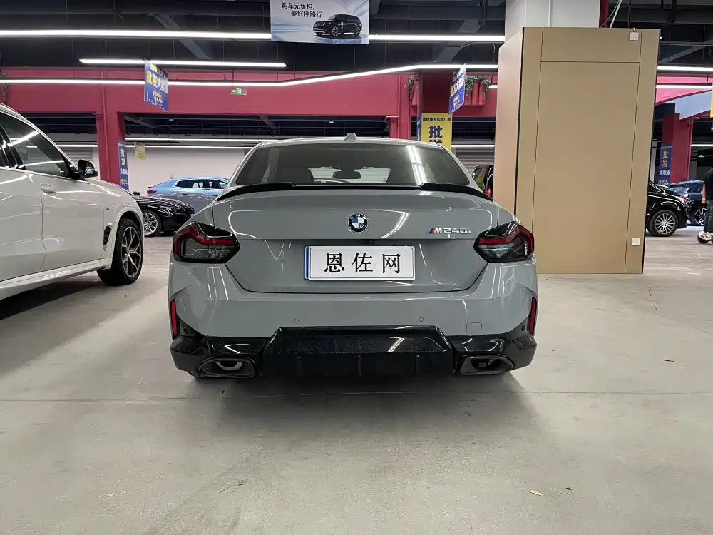 BMW M240i — фото 11