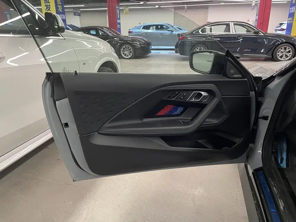 BMW M240i — фото 9