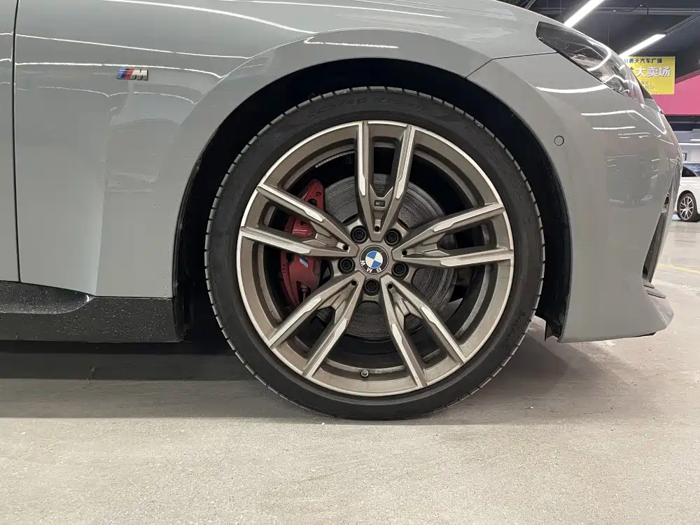 BMW M240i — фото 10