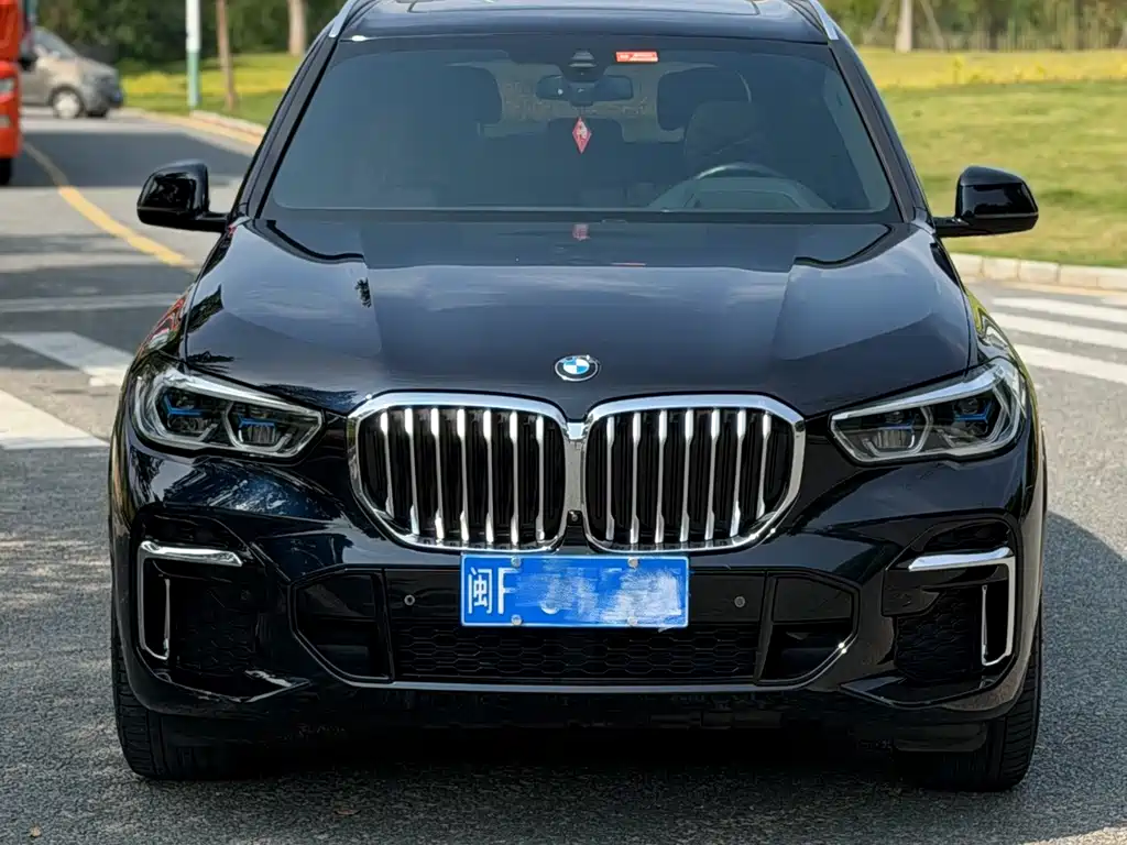 BMW X5 — фото 2