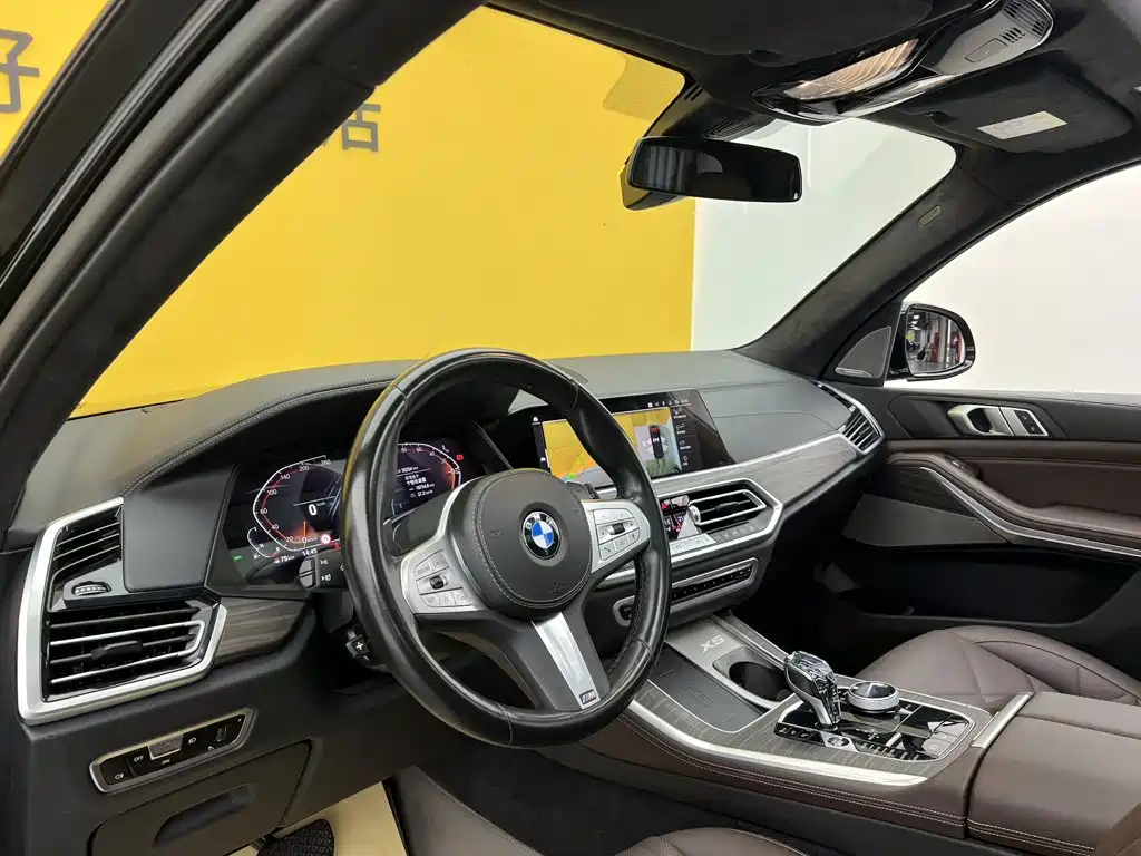 BMW X5 — фото 25