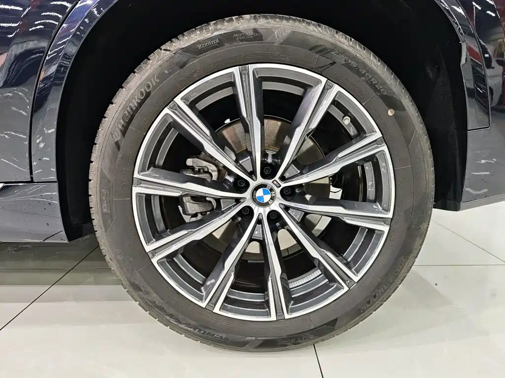 BMW X5 — фото 23