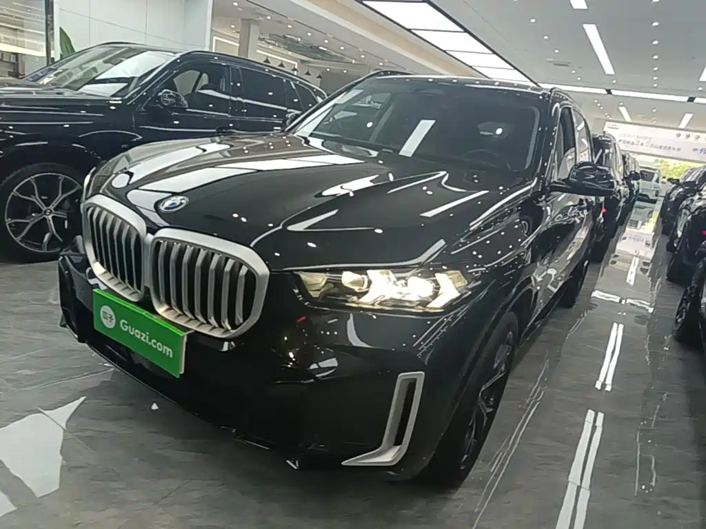 BMW X5 — фото 1