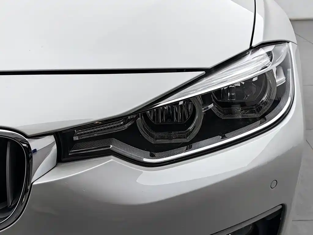 BMW 3 Series — фото 7
