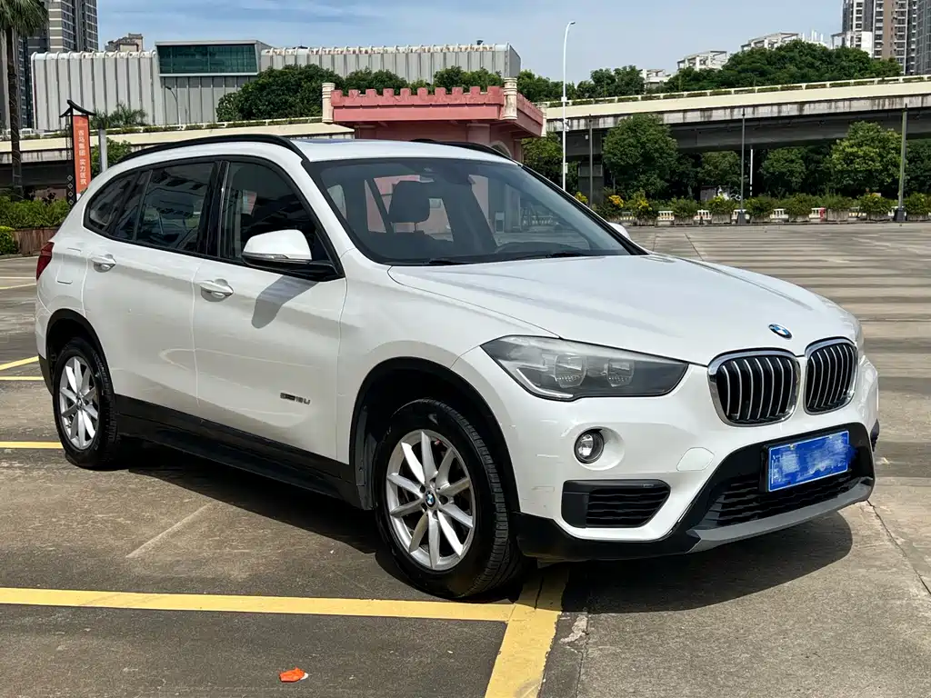 BMW X1 — фото 3