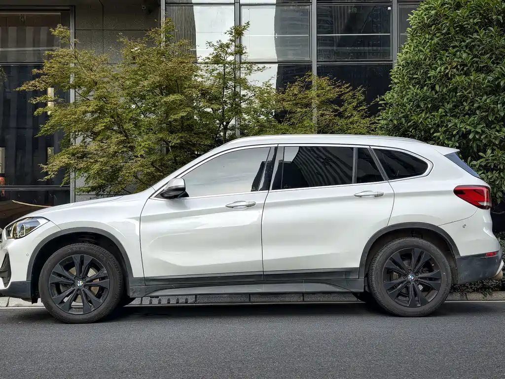 BMW X1 — фото 2