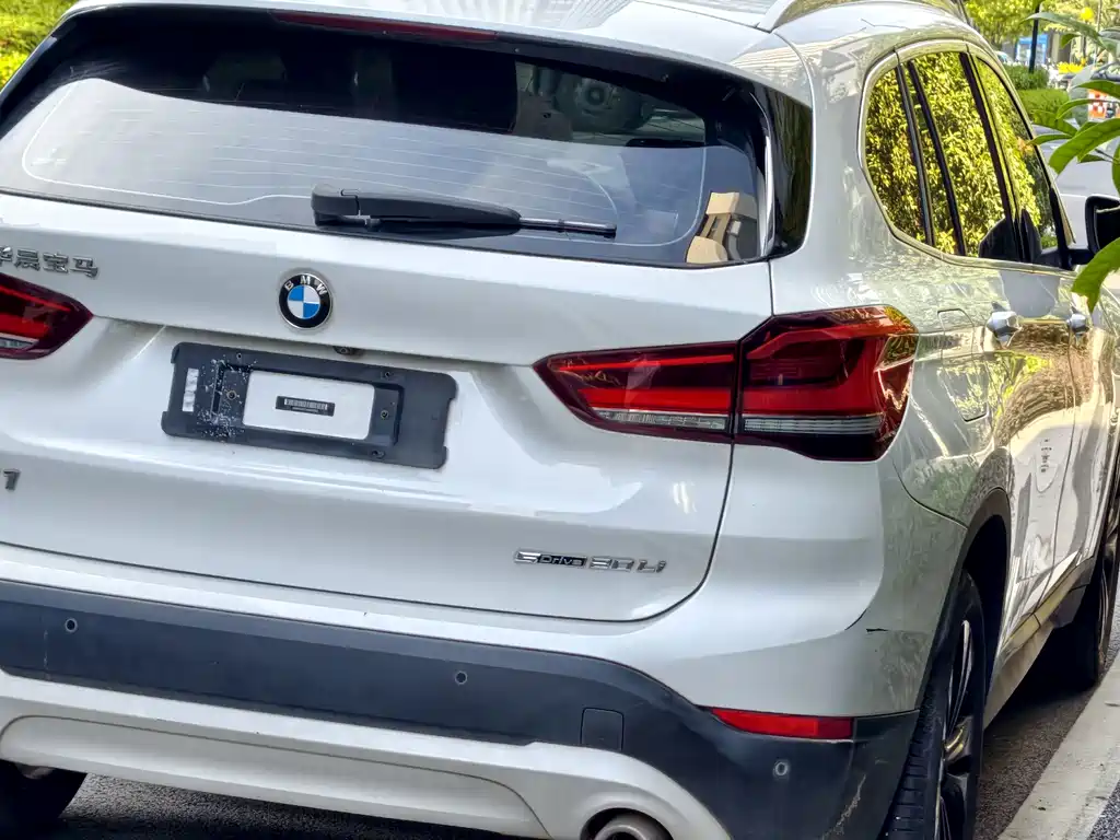 BMW X1 — фото 10