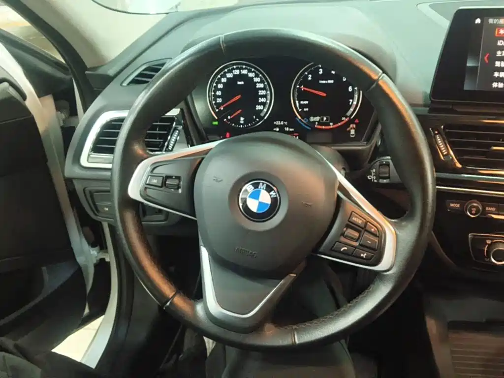 BMW 1 Series — фото 10