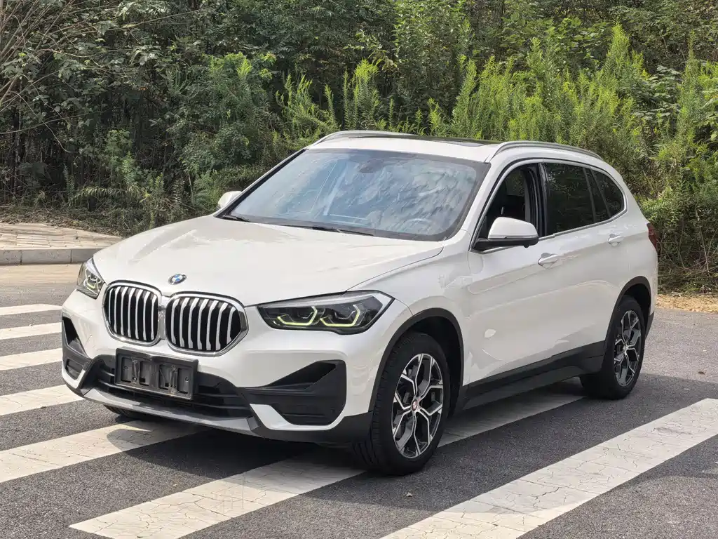 BMW X1 — фото 3