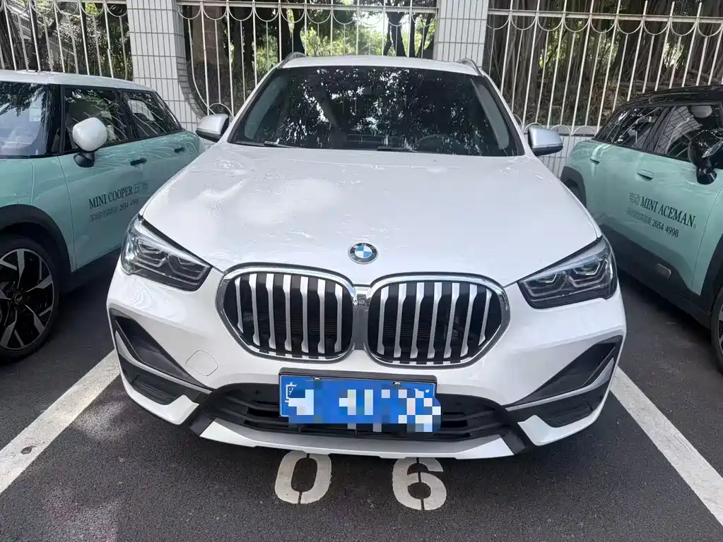 BMW X1 — фото 2