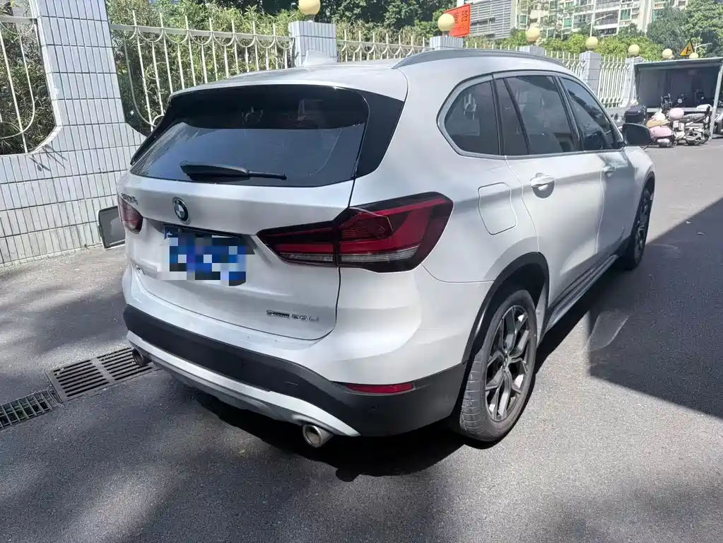 BMW X1 — фото 4