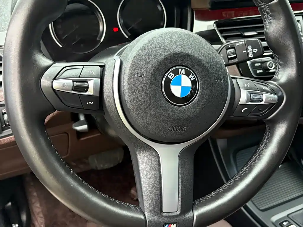 BMW X1 — фото 20