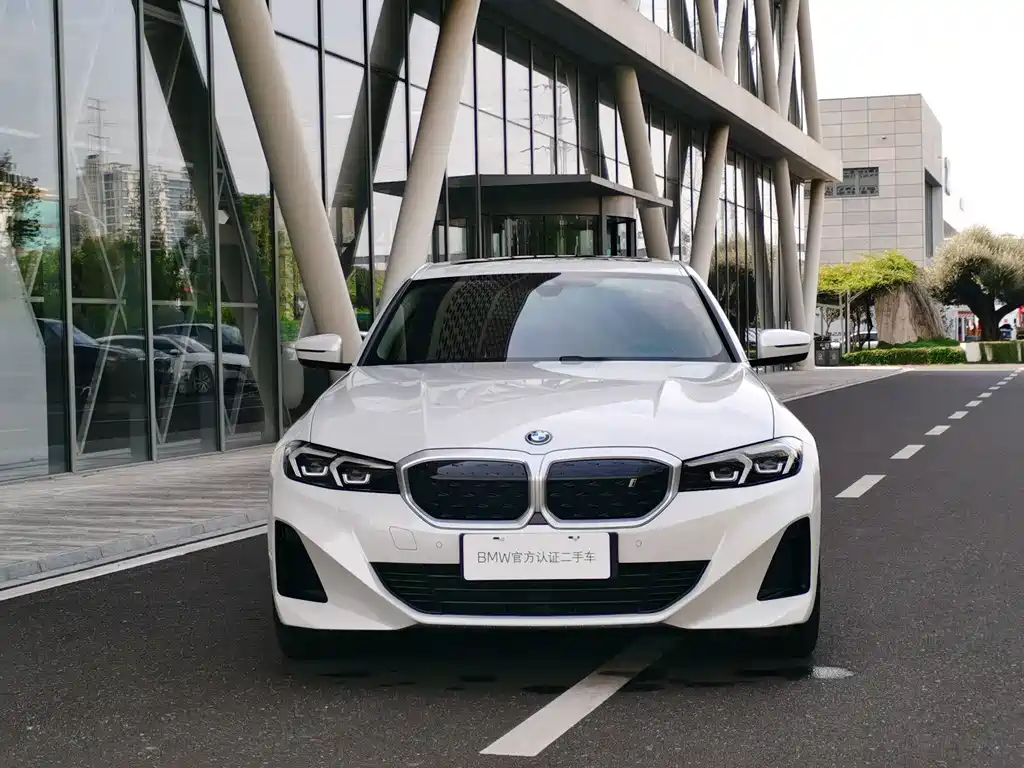 BMW i3 — фото 2