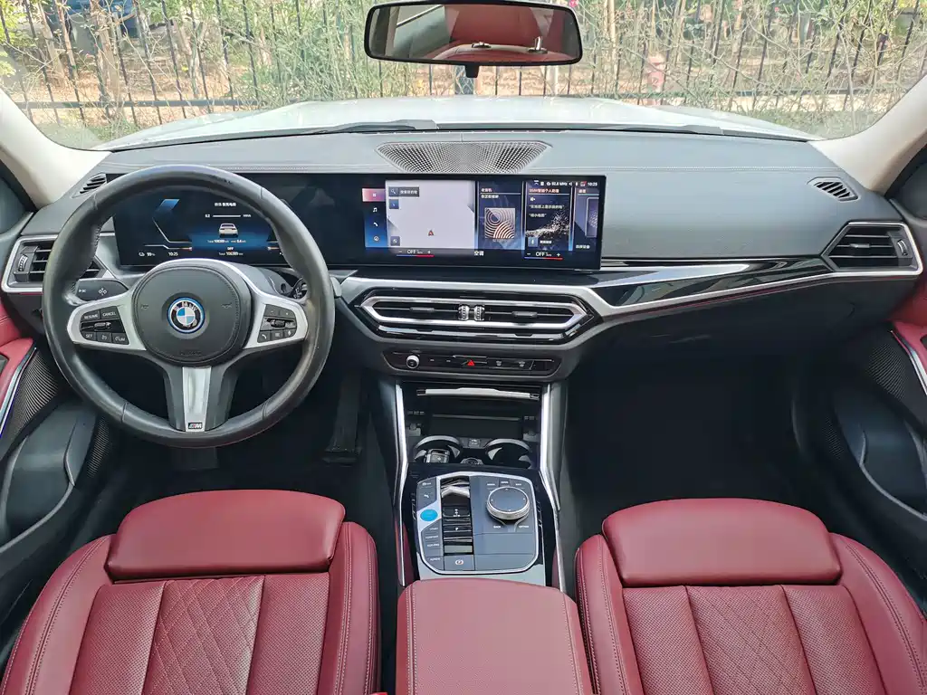 BMW i3 — фото 11