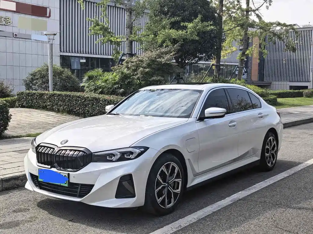 BMW i3 — фото 1