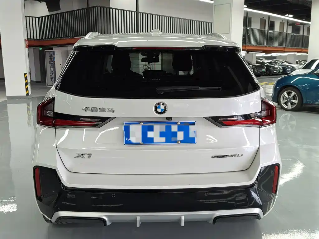 BMW X1 — фото 14
