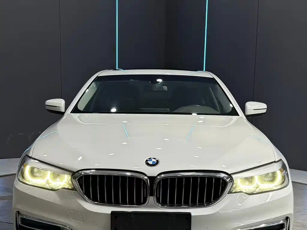 BMW 5 Series — фото 2