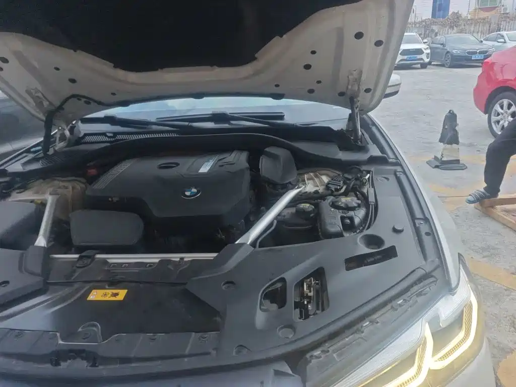BMW 5 Series New Energy — фото 22