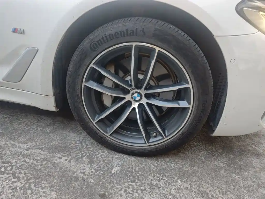 BMW 5 Series New Energy — фото 25