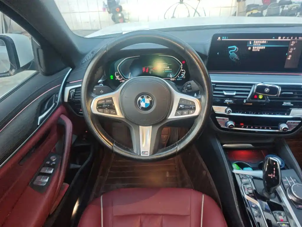 BMW 5 Series New Energy — фото 6