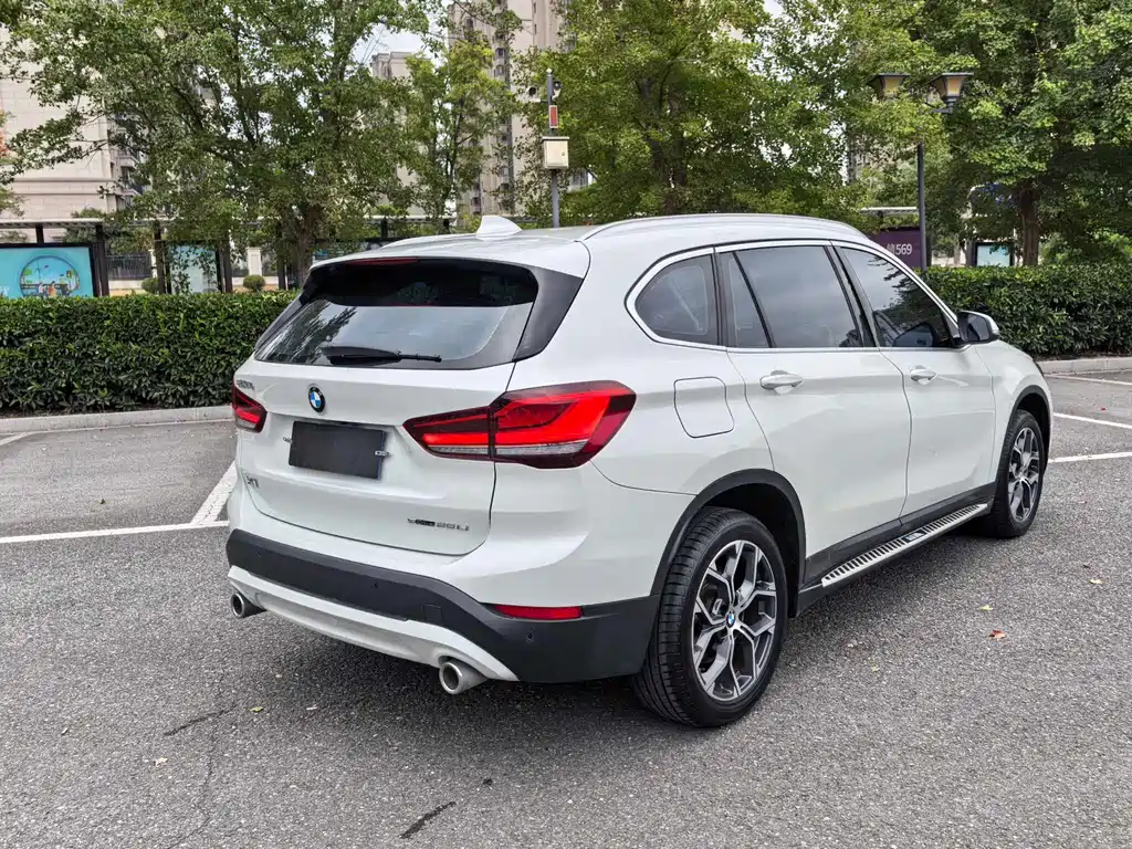 BMW X1 — фото 3