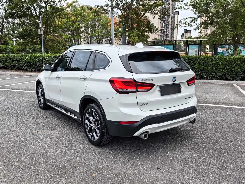 BMW X1 — фото 4