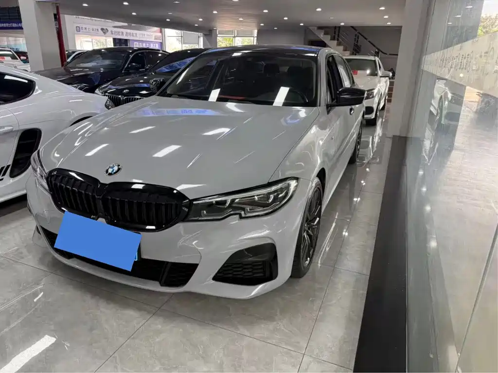 BMW 3 Series — фото 1