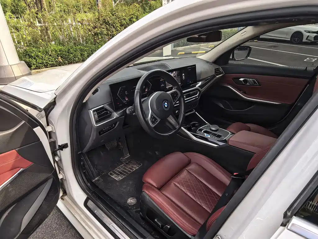 BMW i3 — фото 13