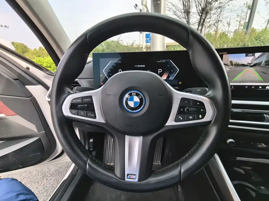 BMW i3 — фото 14