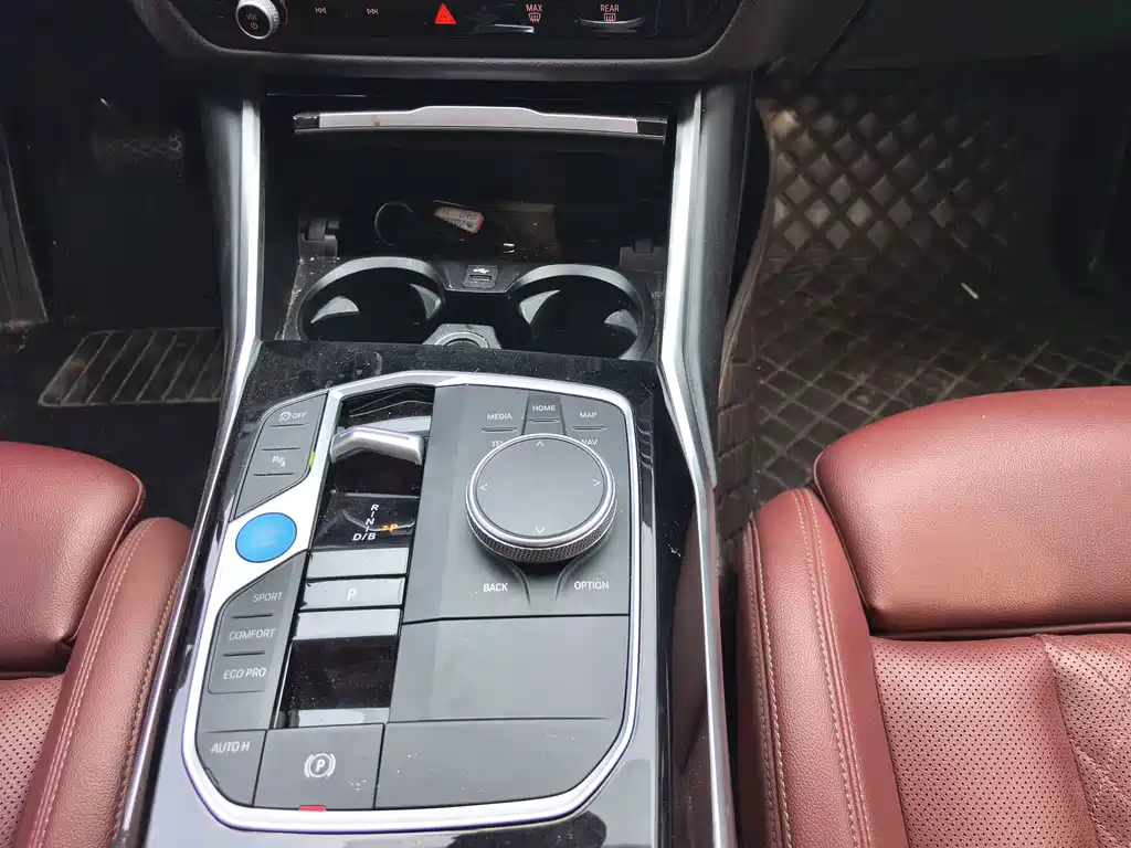 BMW i3 — фото 18