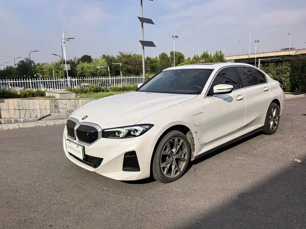 BMW i3 — фото 1