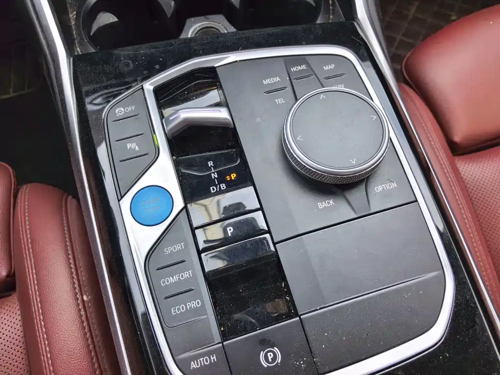 BMW i3 — фото 18
