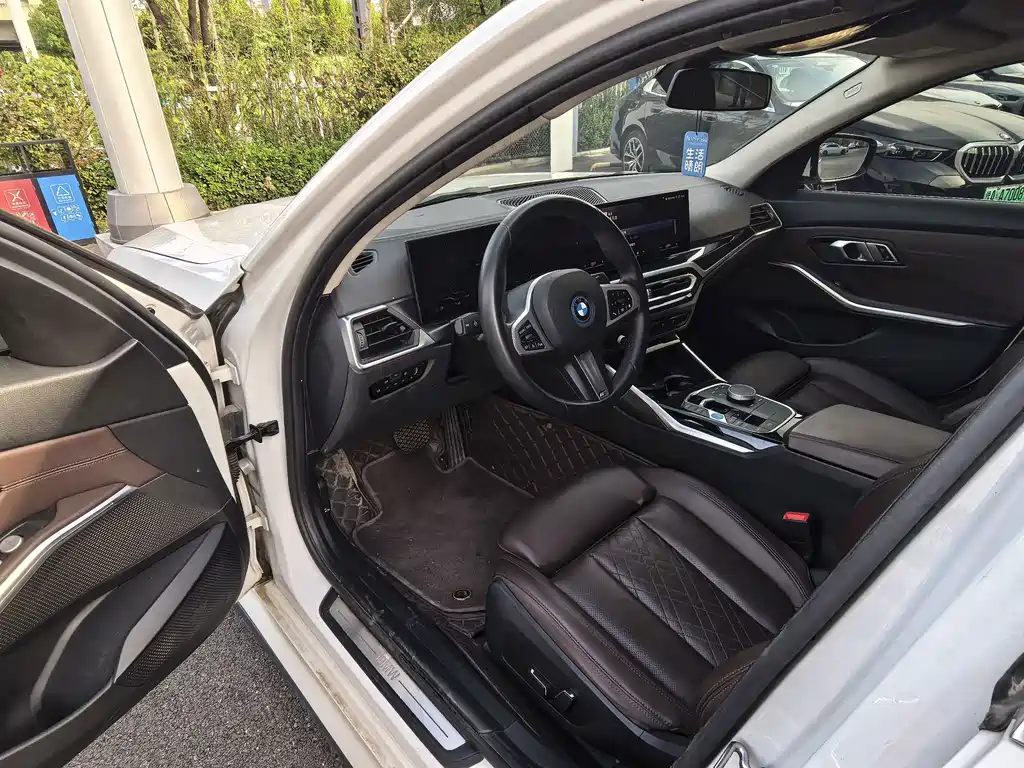 BMW i3 — фото 11