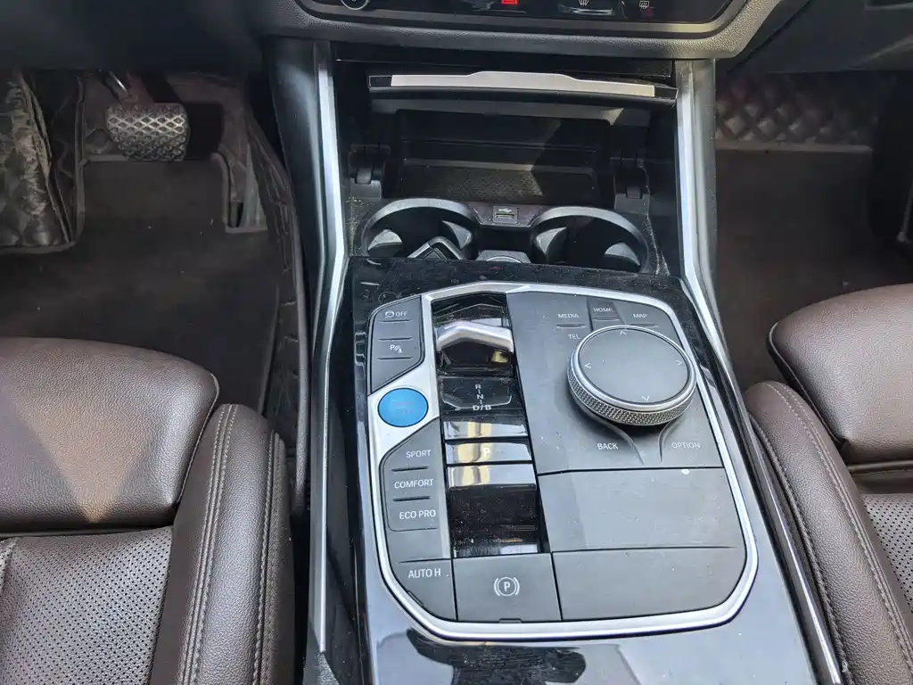 BMW i3 — фото 16