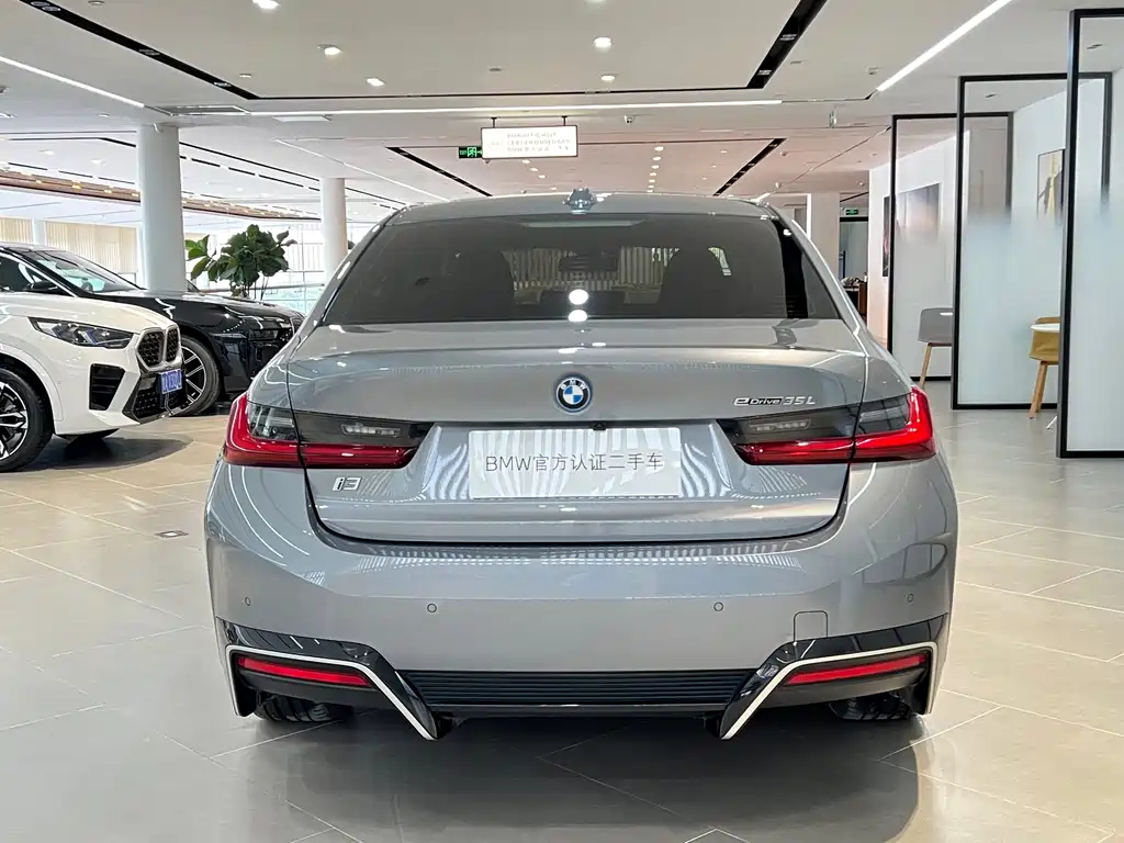 BMW i3 — фото 18