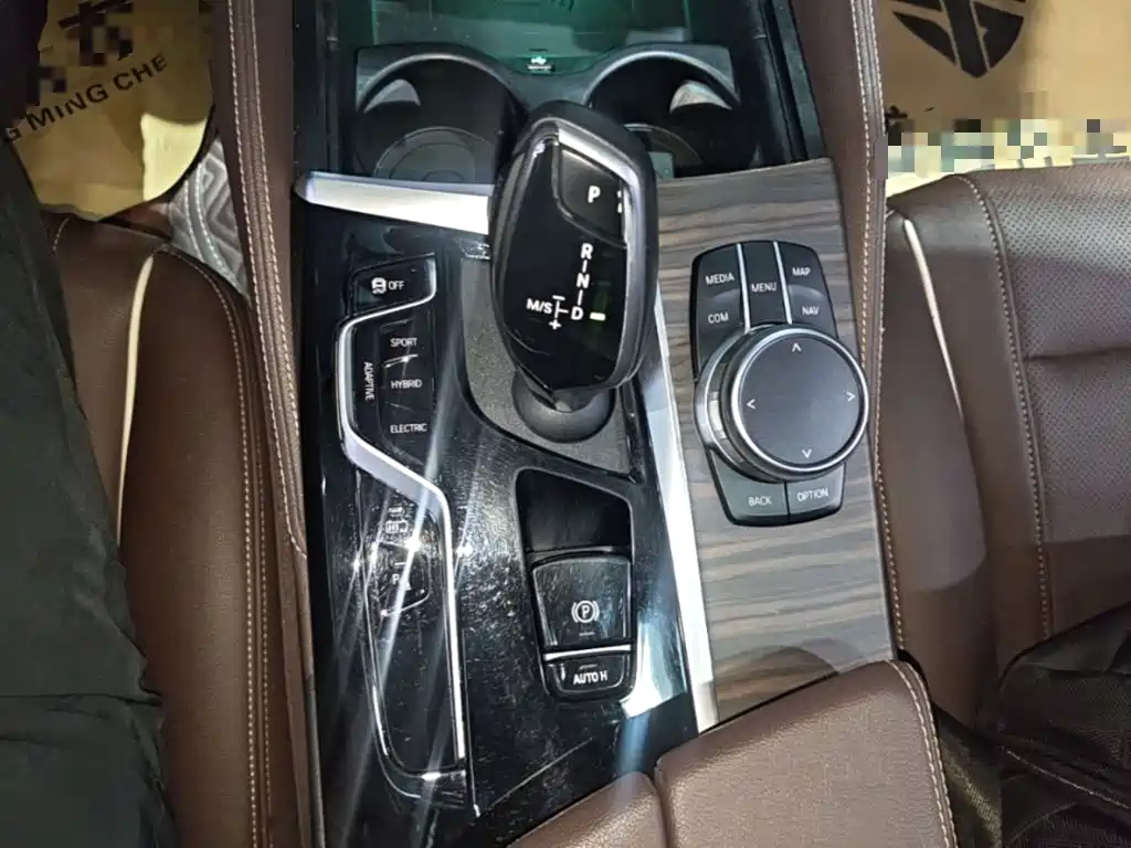BMW 5 Series New Energy — фото 13